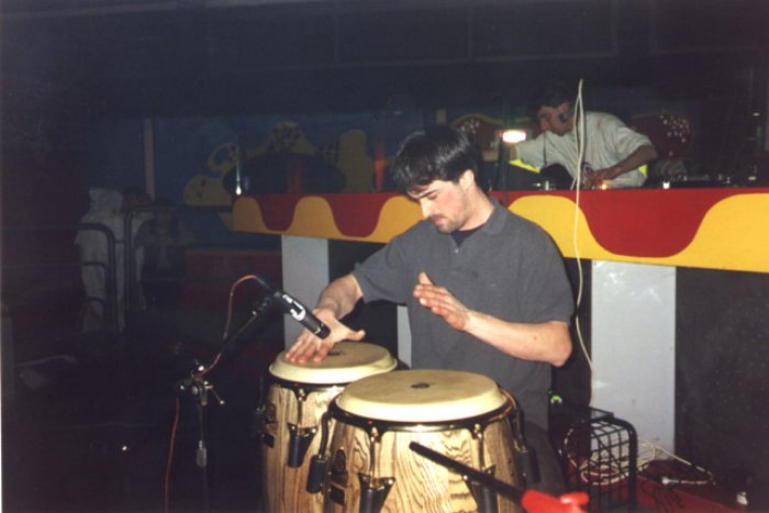 Topercussion & D.J. LODOLA.jpg