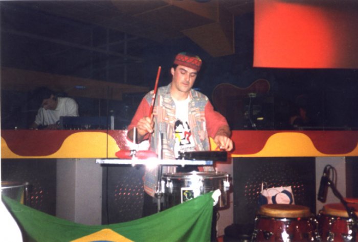 d.j. R. Lodola & Topercussion.jpg